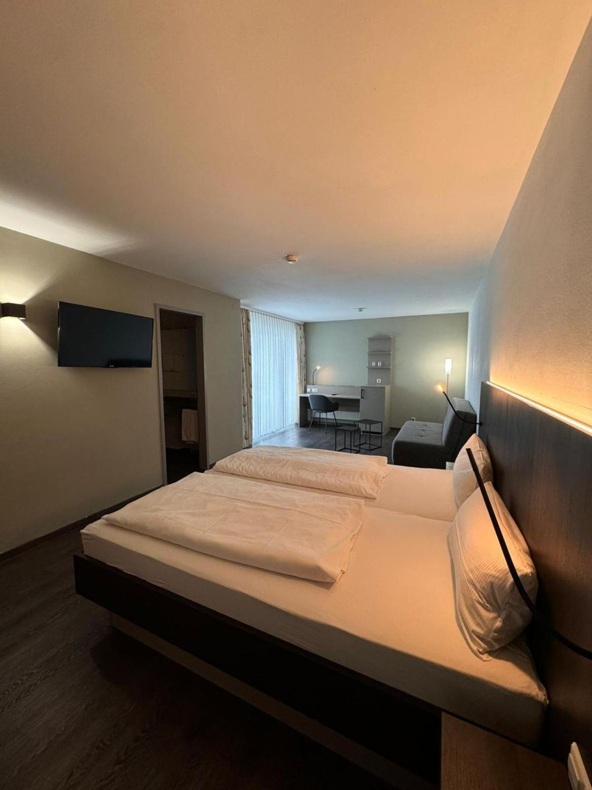 Hotel Feyrer 3*